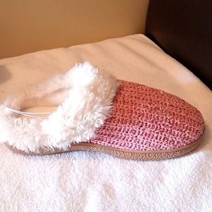 Eco-friendly isotoner slippers